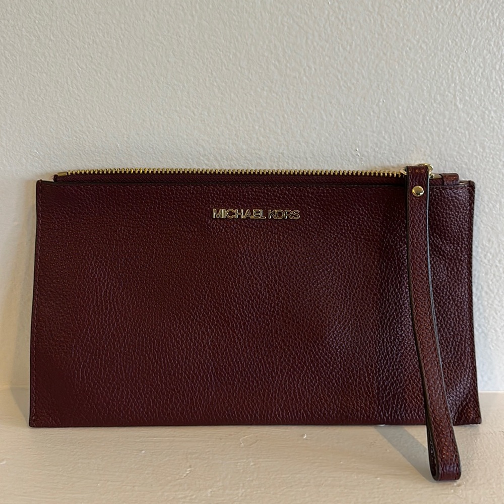 Michael Kors wristlet wallet